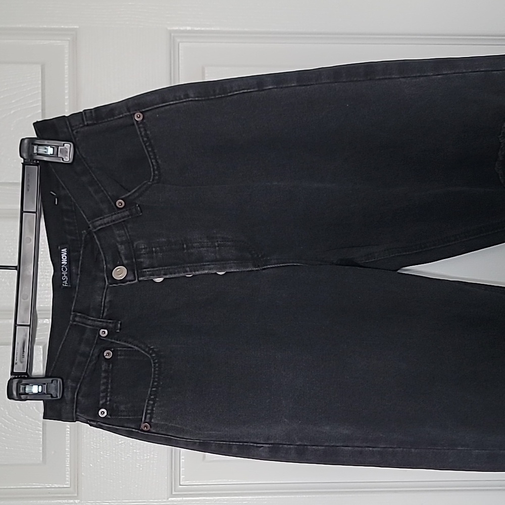 Jean - Picture 3 of 4